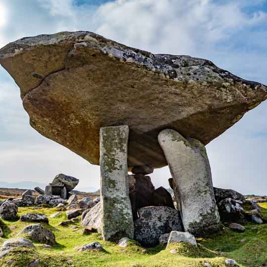 Link Kilclooney Dolmen Portal Tomb Monumental Ireland