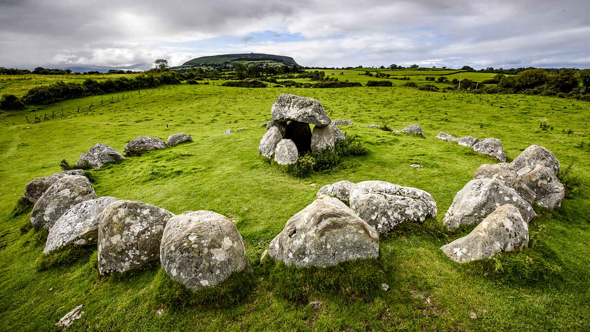 W Carrowmore Passage Tomb 2 Monumental Ireland