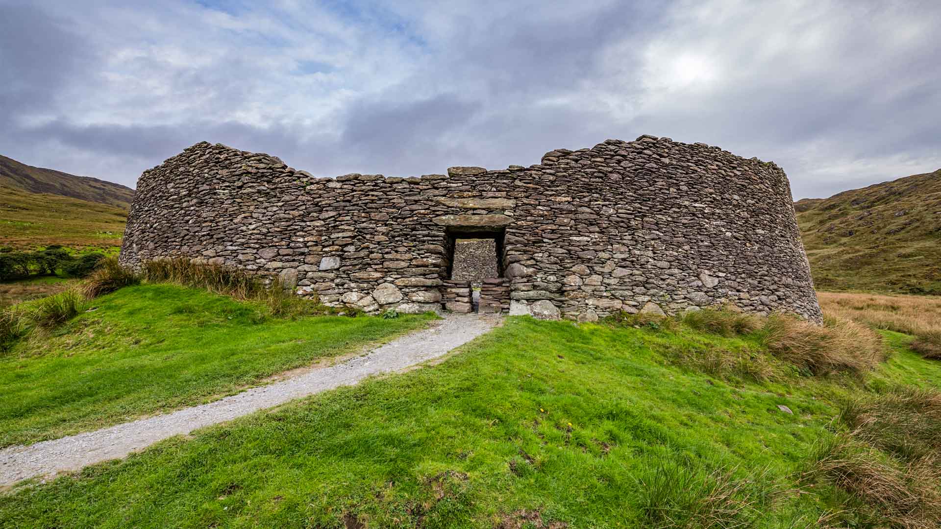 W Staigue Ringfort Monumental Ireland